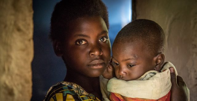 17-year-old adolescent mother who lives alone in Rwanda. Photo: Nathalie Bertrams/GAGE 2020