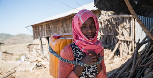 Adolescent girl fetching water in Amhara, Ethiopia. Photo: Nathalie Bertrams/GAGE