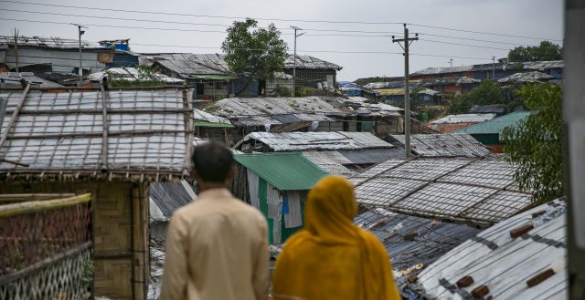 A woman and her husband in Rohingya, Bangladesh © UN WOMEN / 2019